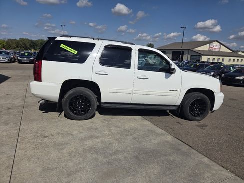 Used 2014 GMC Yukon SLE image 4