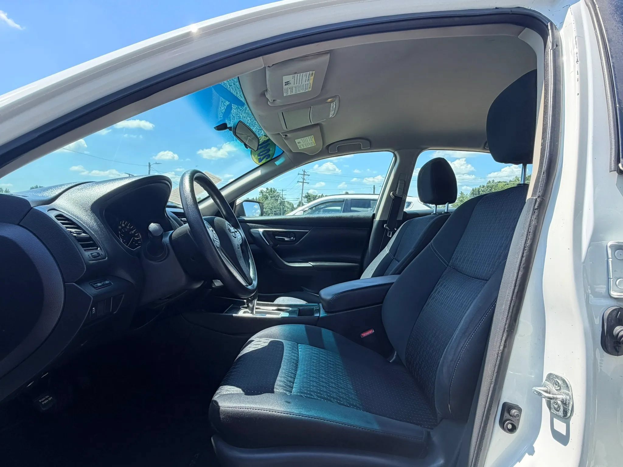 Used 2016 Nissan Altima 2.5 S w/ Power Driver Seat Package FWD image 10