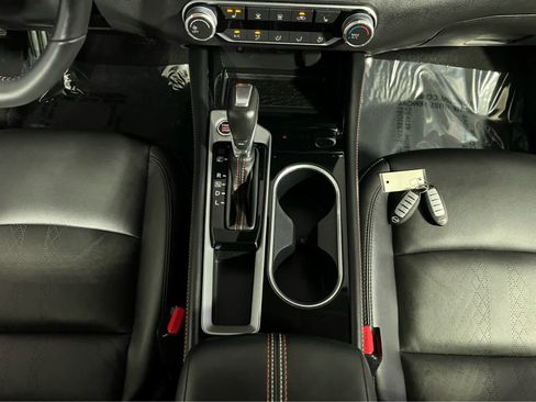 Certified 2024 Nissan Altima 2.5 SR w/ SR Premium Package FWD image 13