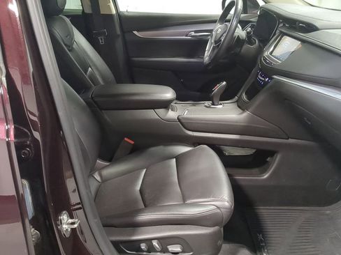 Used 2018 Cadillac XT5 Luxury w/ Driver Awareness Package image 28
