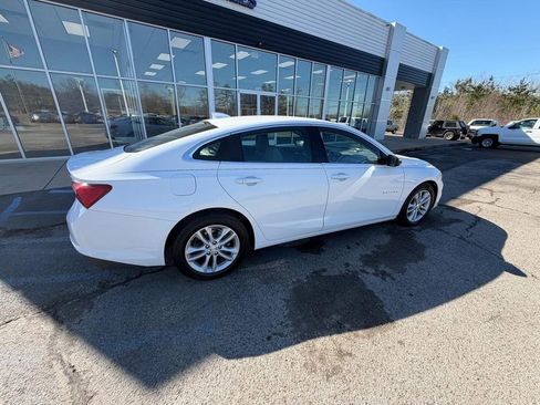 Used 2016 Chevrolet Malibu LT w/ Leather Package image 5