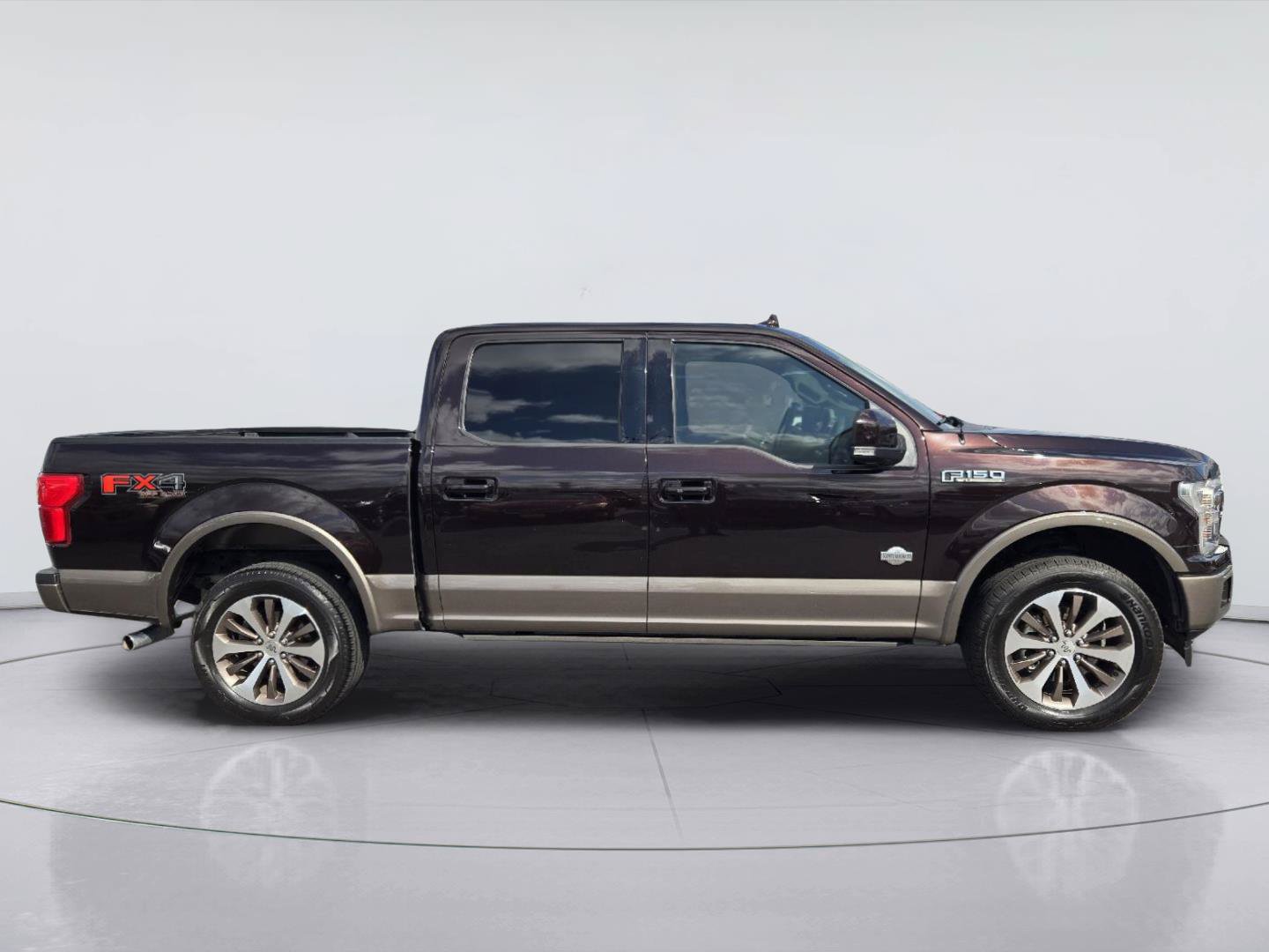 Used 2018 Ford F150 King Ranch w/ Equipment Group 601A Luxury AWD/4WD image 5