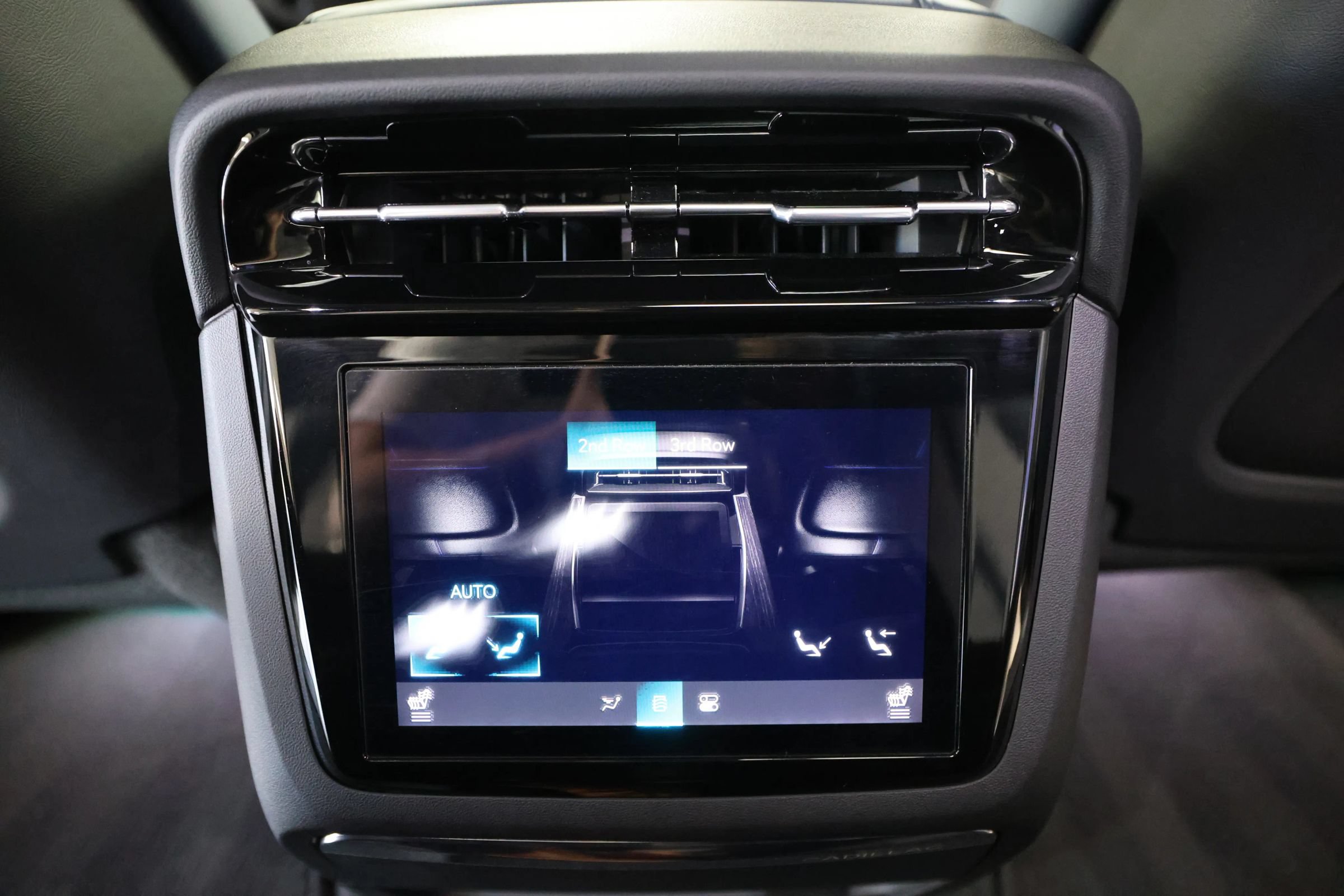 Used 2025 Cadillac Escalade IQ Sport 2 AWD/4WD image 68