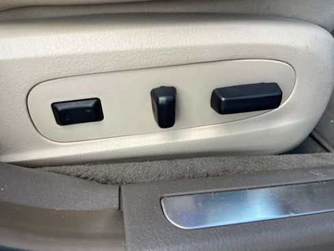 Used 2002 Lincoln LS RWD image 32
