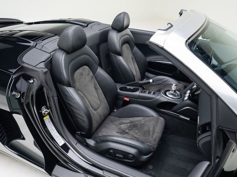 Used 2014 Audi R8 V8 image 32