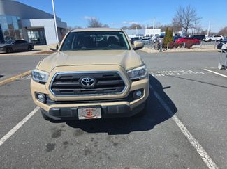 Used 2016 Toyota Tacoma SR5 w/ Towing Package video 2