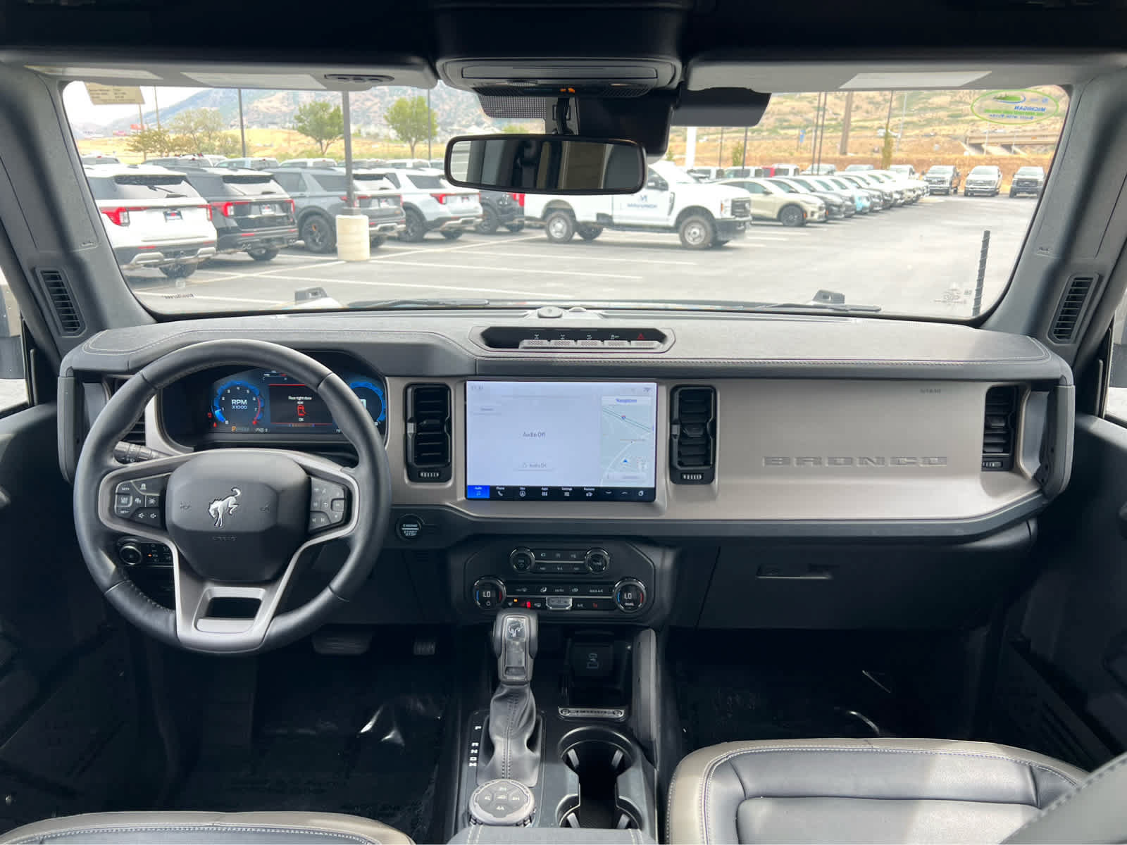 Used 2025 Ford Bronco Outer Banks w/ Sasquatch Package AWD/4WD image 24