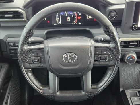 Used 2025 Toyota Tacoma SR AWD/4WD image 14