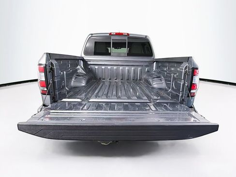 Used 2022 Nissan Frontier SV RWD image 27