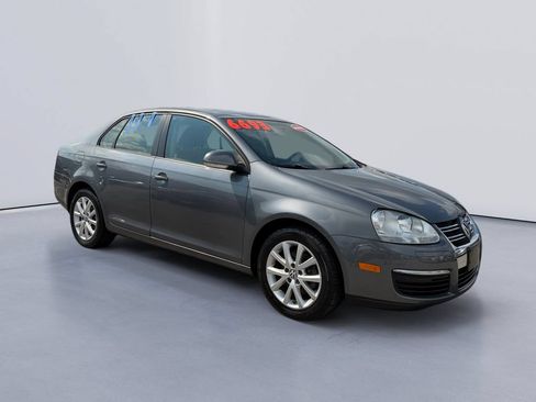 Used 2010 Volkswagen Jetta Limited Edition FWD image 1