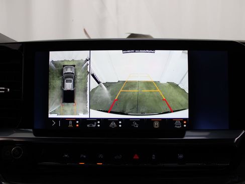 Used 2025 Chevrolet Silverado 1500 LTZ image 45