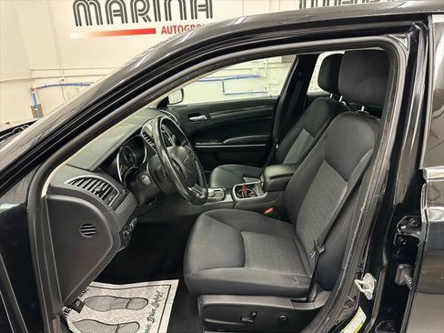 Certified 2021 Chrysler 300 Touring image 19