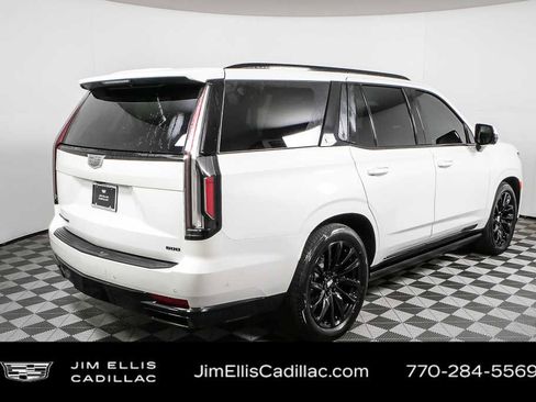 Used 2024 Cadillac Escalade Sport w/ LPO, ONYX Package image 3
