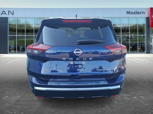 Certified 2024 Nissan Rogue Platinum w/ Platinum Premium Package FWD image 24