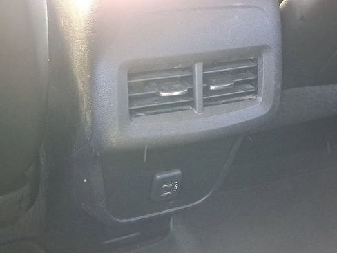 Used 2019 Chevrolet Equinox Premier image 21