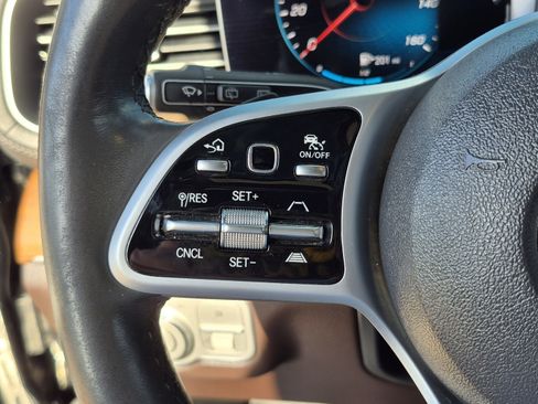 Used 2020 Mercedes-Benz GLS 450 4MATIC image 33