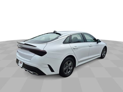 Used 2022 Kia K5 LXS FWD image 9