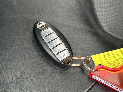 Used 2021 Nissan Armada SL w/ Captain's Chairs Package image 52