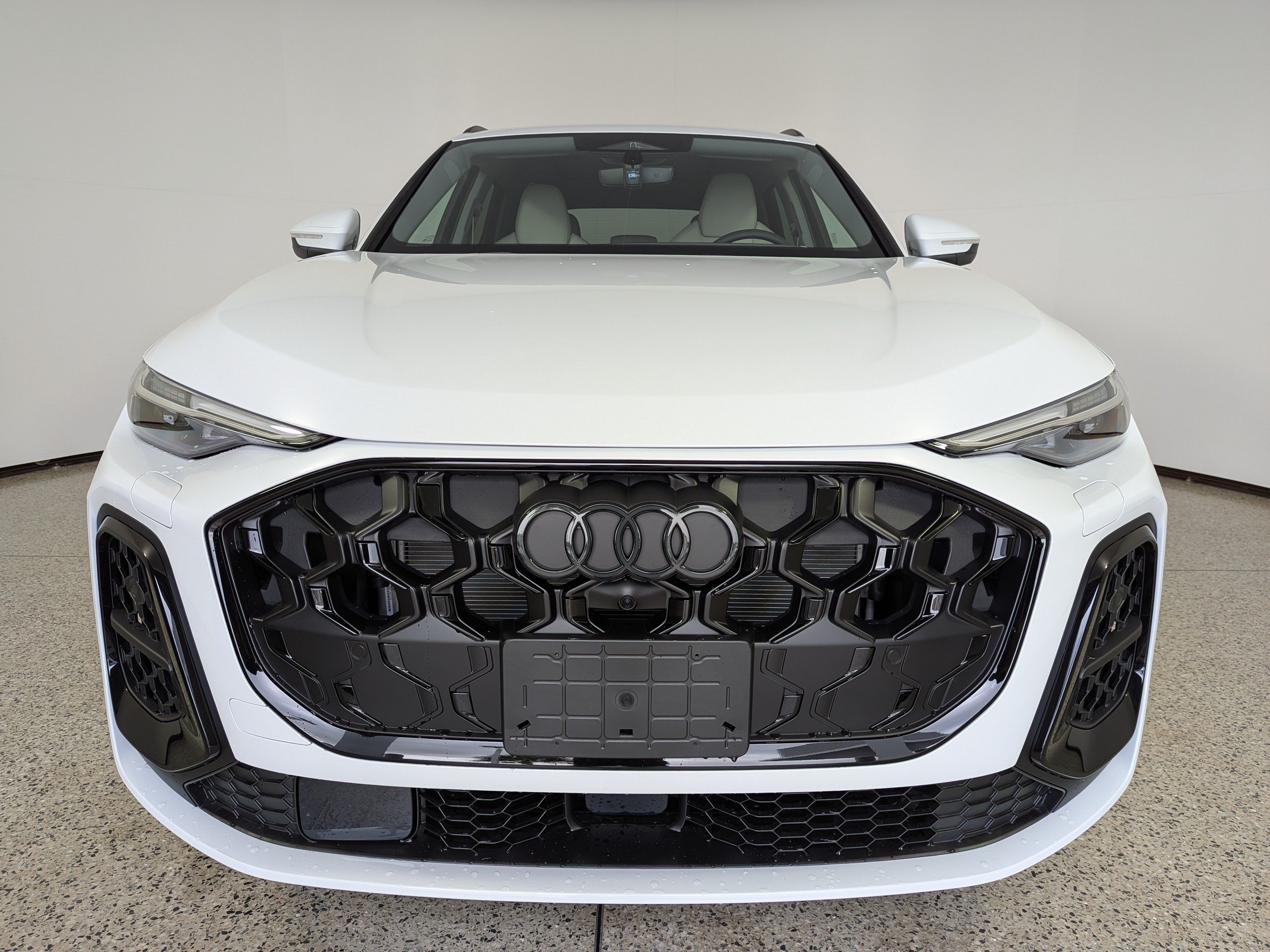 New 2026 Audi Q5 Premium Plus AWD/4WD image 2