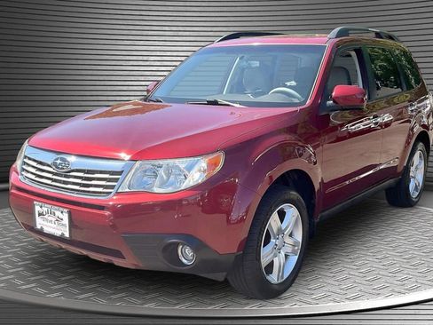 Used 2010 Subaru Forester 2.5X Limited AWD/4WD image 3