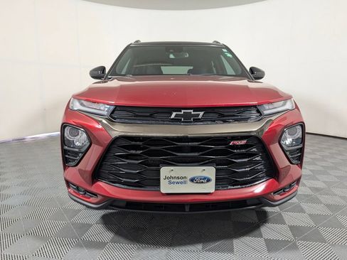 Used 2022 Chevrolet TrailBlazer RS w/ Sun and Liftgate Package FWD image 3