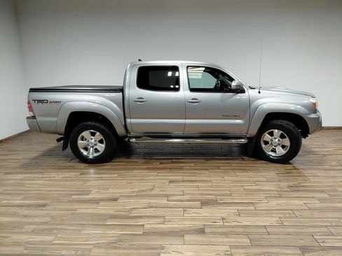 Used 2014 Toyota Tacoma 4x4 Double Cab w/ TRD Sport Package image 19