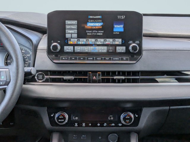 Used 2024 Mitsubishi Outlander SE AWD/4WD image 17