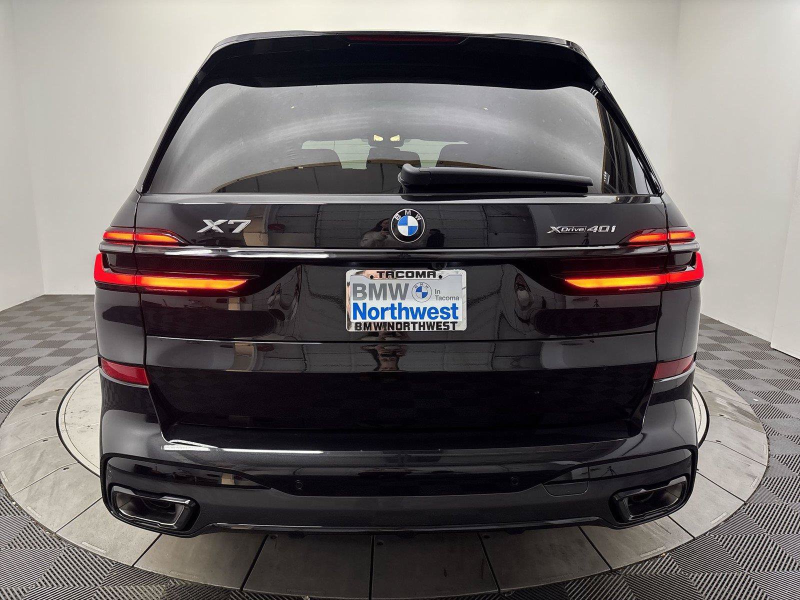 New 2027 BMW X7 xDrive40i w/ Executive Package AWD/4WD image 15