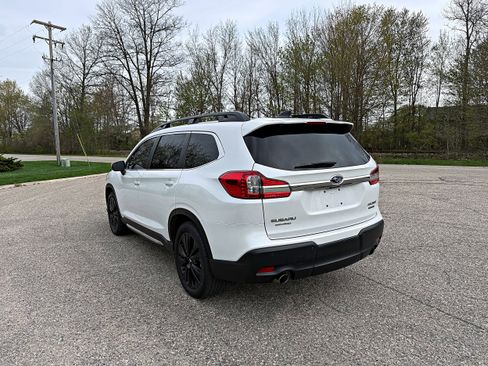Used 2022 Subaru Ascent Limited w/ Technology Package AWD/4WD image 7