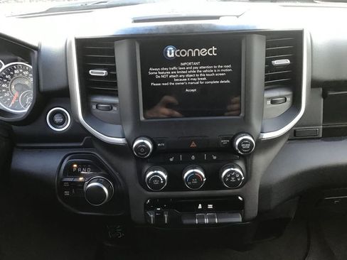 Used 2021 RAM 2500 Big Horn w/ Level 1 Equipment Group image 14