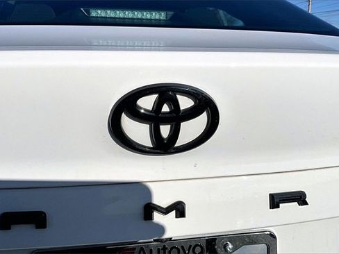 Used 2025 Toyota Camry LE image 31