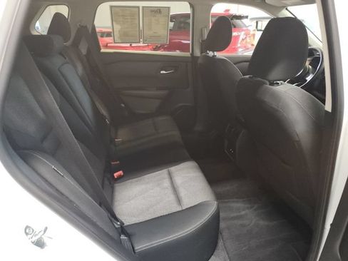 Used 2024 Nissan Rogue SV AWD/4WD image 20