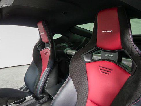 Used 2025 Nissan Z NISMO w/ Floor Mat Package RWD image 5
