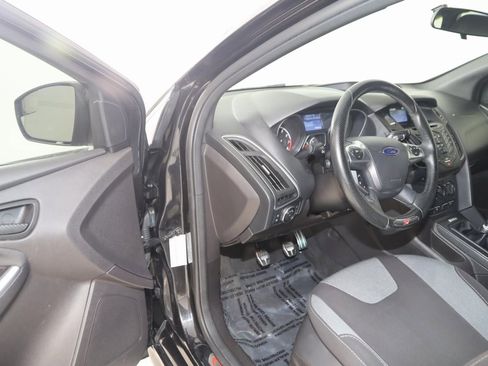 Used 2014 Ford Focus ST image 38