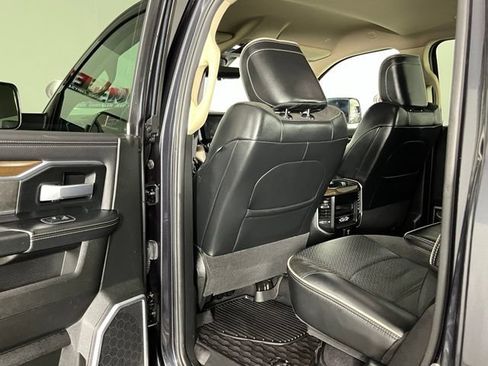 Used 2022 RAM 3500 Laramie AWD/4WD image 26