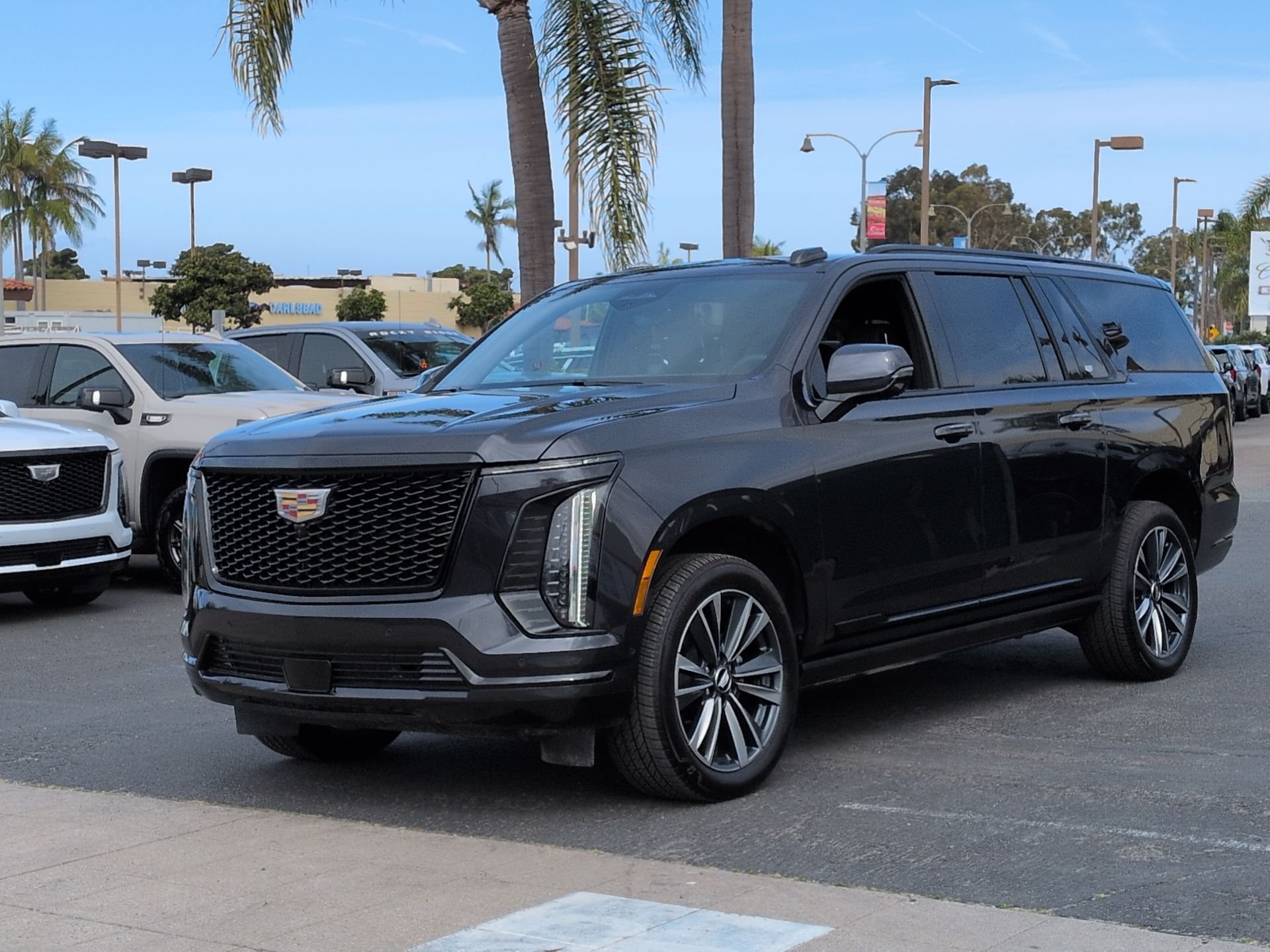 Certified 2025 Cadillac Escalade ESV Sport w/ LPO, Floor Liner Package AWD/4WD image 71