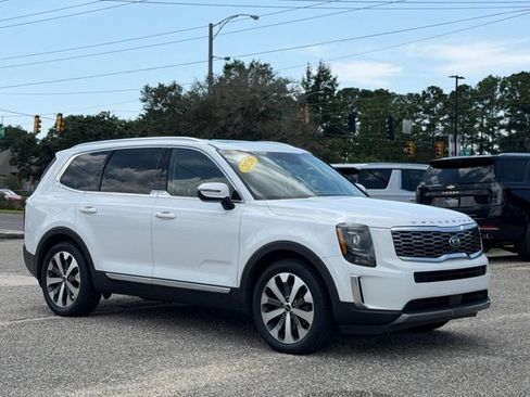 Used 2020 Kia Telluride EX w/ EX Premium Package FWD image 4