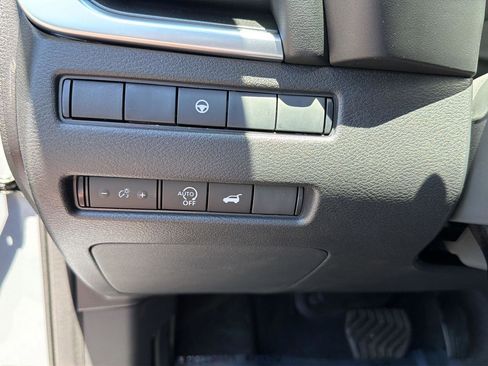 New 2026 Nissan Rogue SV w/ Cold Weather Package FWD image 19