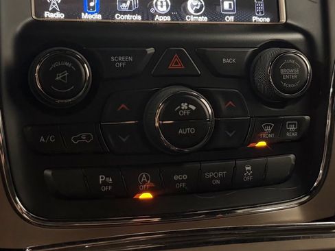 Used 2016 Jeep Grand Cherokee Laredo 75th Anniversary AWD/4WD image 20