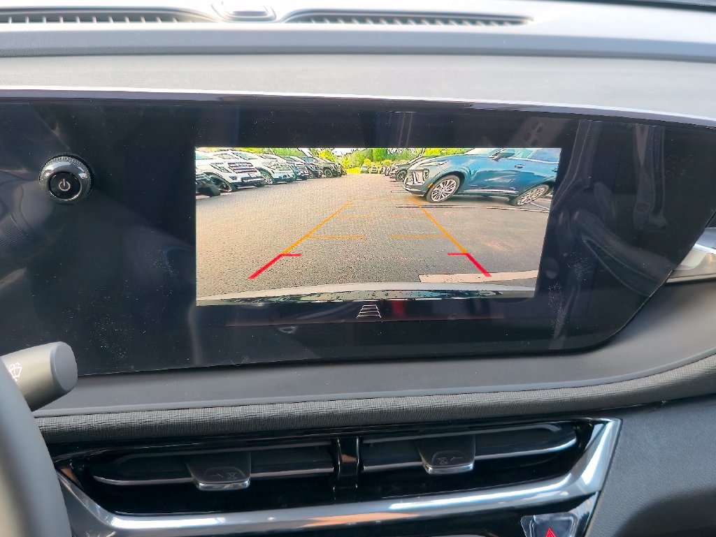 New 2026 Buick Envista Sport Touring w/ Convenience I Package FWD image 16