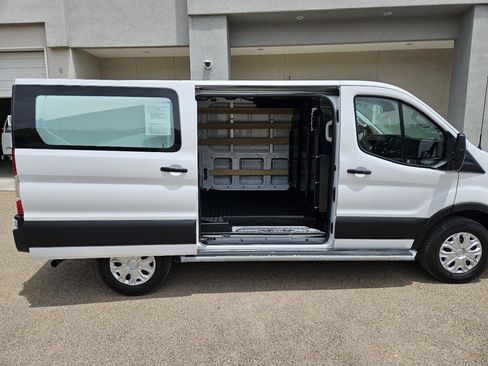 Used 2024 Ford Transit 250 Low Roof w/ Exterior Upgrade Package RWD image 7