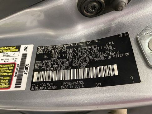 Used 2011 Toyota Tundra 4x4 CrewMax w/ SR5 Pkg image 32