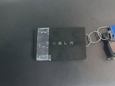 Used 2022 Tesla Model Y Performance image 30