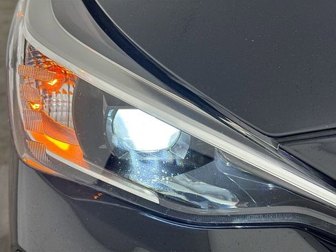 Used 2024 Subaru Crosstrek 2.0i image 35