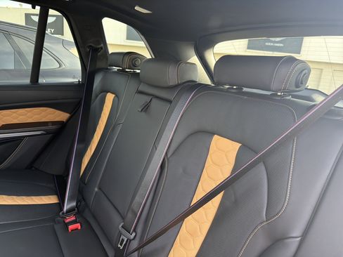 Used 2021 BMW X5 M w/ Competition Package image 21