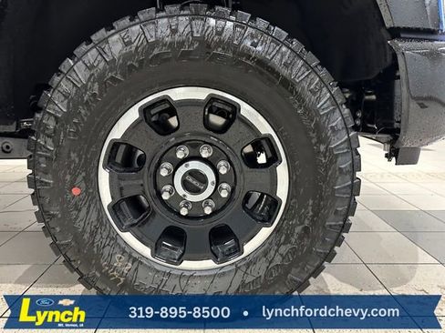 New 2026 Ford F250 Lariat w/ Tremor Off-Road Package image 31