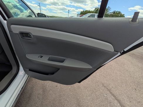 Used 2009 Chevrolet Malibu Hybrid FWD image 23