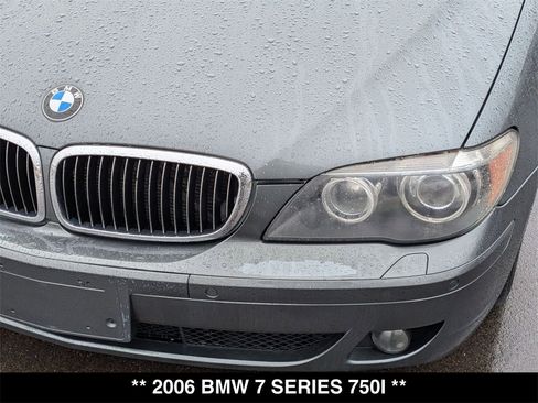 Used 2006 BMW 750i image 17