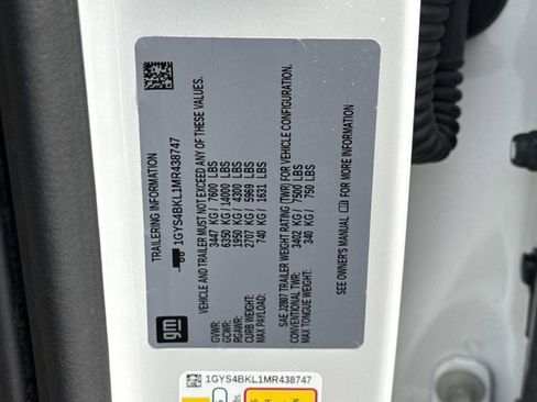 Used 2021 Cadillac Escalade Premium Luxury image 31