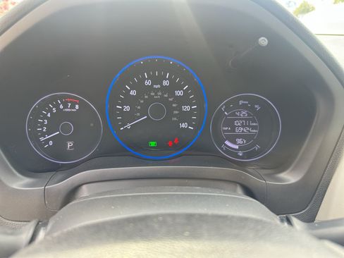 Used 2019 Honda HR-V LX image 27